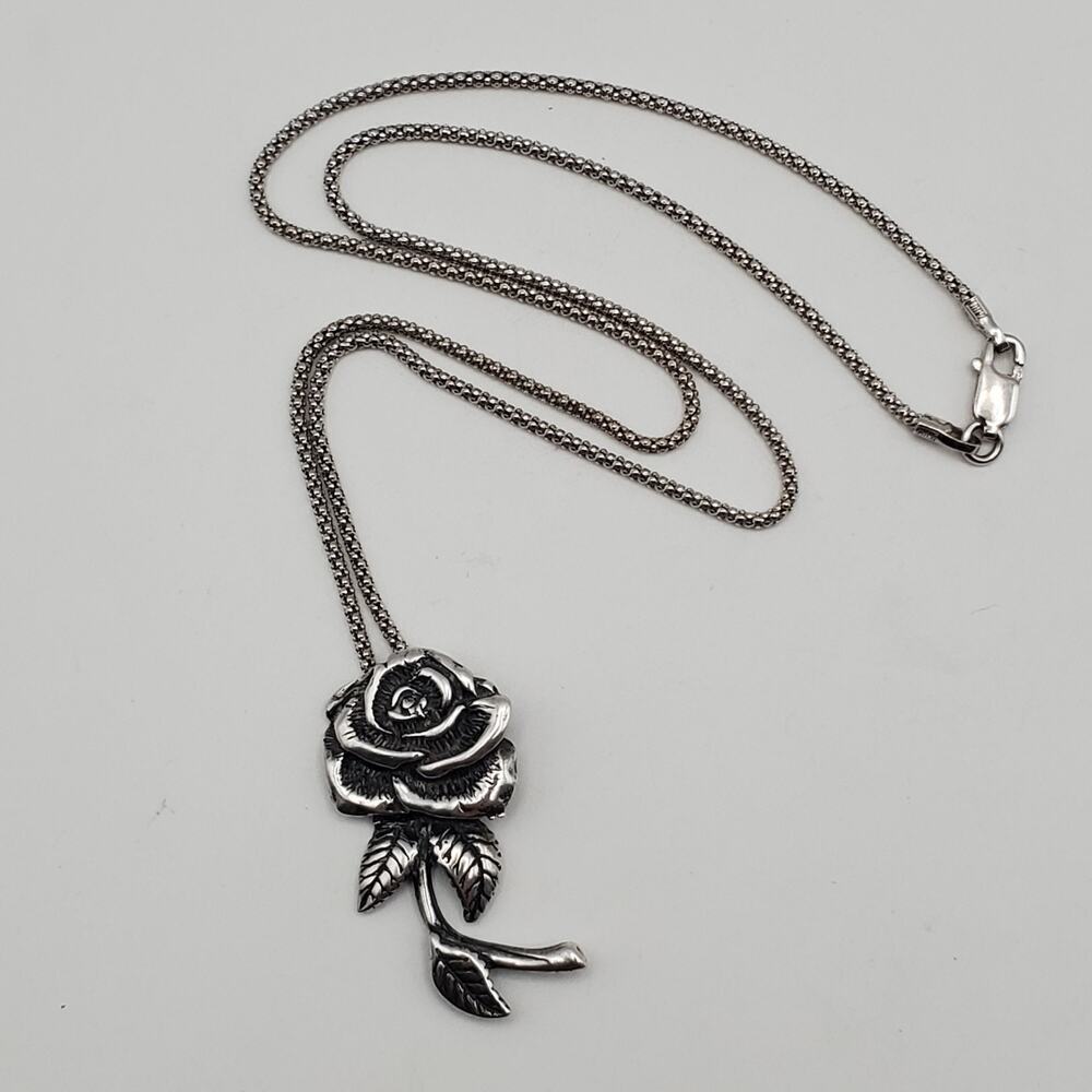 Vtg Rose 925 Sterling Silver 3D Detailed Flower Stem Leaves Pendant Necklace